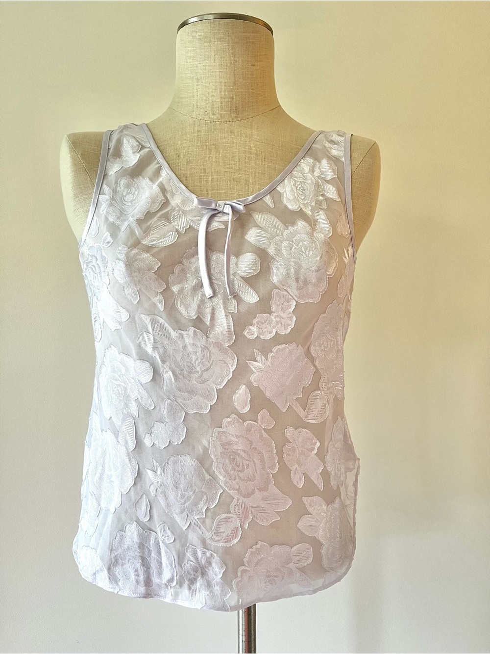 Vintage Sheer Floral Embroidered Tank Top in Lilac White